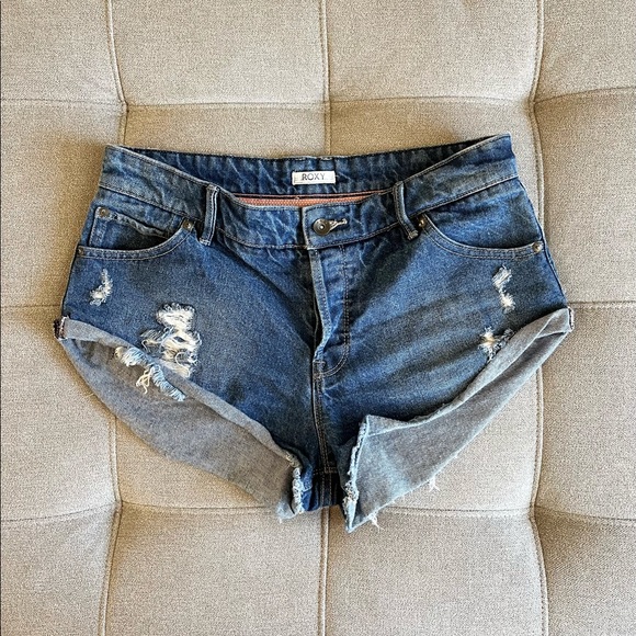 Roxy Pants - Roxy Medium Wash Peaceful Denim Shorts
